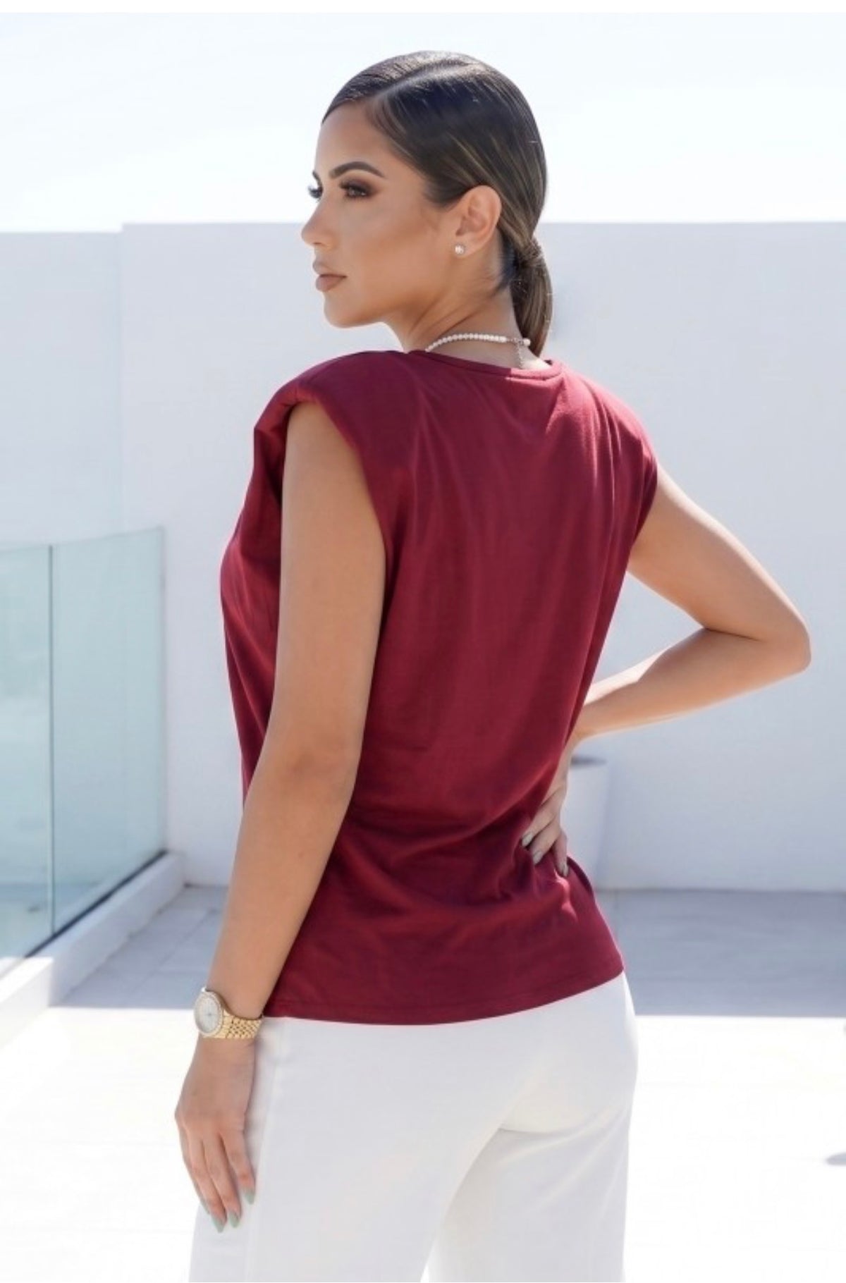 Pad Shoulder Sleeveless Top