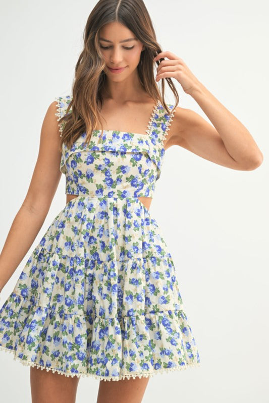 Short Floral Dress – Freshness and Style
