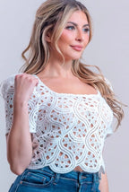 Blusa Bordada de Manga Volumen – Detalles Únicos Daya's Shop